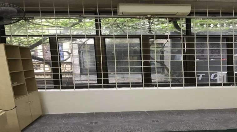 Cho thuê nhà ngõ ô tô phố Nguyên Hồng, Đống Đa,  DT 45m2 - 4 tầng - Ngủ - MT 5m - Giá 19 triệu